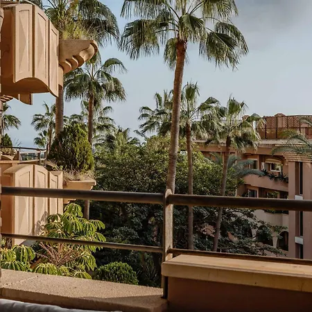 Magna Puerto Banus Family Only Apartment *