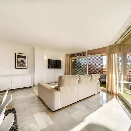 Magna Puerto Banus Family Only Appartement