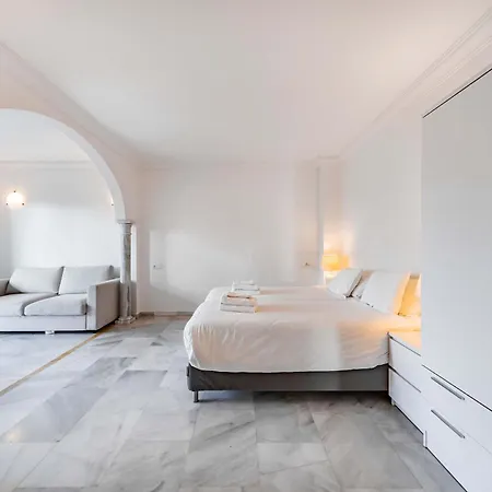 Magna Puerto Banus Family Only Appartement Marbellac