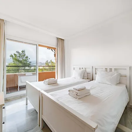 Magna Puerto Banus Family Only Apartment Marbella